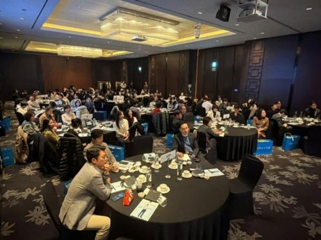 약국 전용 건기식 '앨리스랩', 정회원 약사 100여 명 초청 연말 시상식 및 학술 세미나 개최