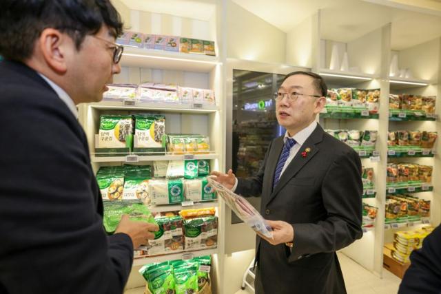 이명구 관세청장, K-푸드 수출기업 지원 간담회 개최