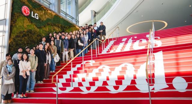 '역사적 저점' LG전자, 내년 영업익 46% 뛴다...코오롱인더 4년 만에 박스권 탈출 가능성 ↑[株토피아]