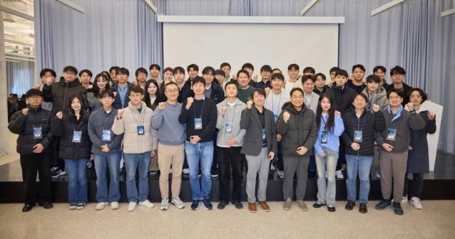 '국가 대표 AI' 경쟁력 알리기 나선 SKT, "컨소 5개사 정확·신뢰·확장·범용·효율성으로 승부"