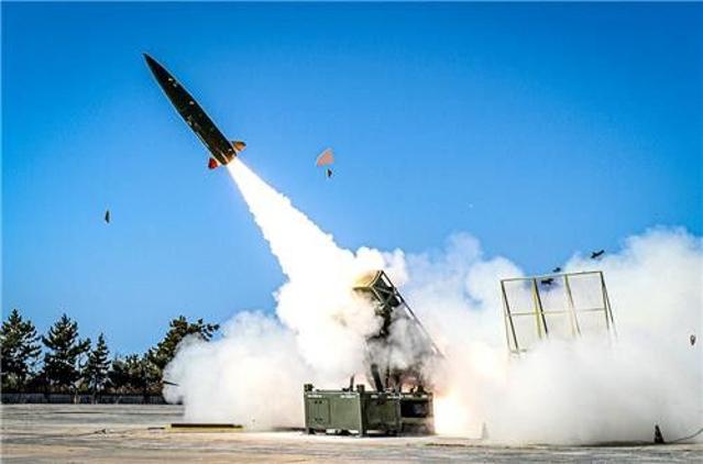 킬체인 역량 강화, 적 장사정포 타격 '전술지대지유도무기' 전력화