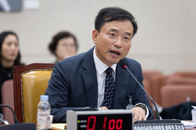 "KT 해킹은폐 최우선 조사" 김종철 방미통위 위원장 후보자 인사청문보고서 채택