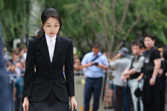 김건희 특검, 이창수 전 지검장 22일 소환...'金 수사 무마 의혹' 정조준