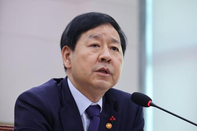 구윤철 “고환율, 서학개미 탓 아냐... AI·산업 경쟁력으로 대응"