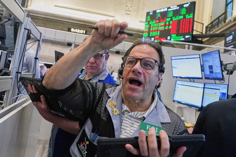 [뉴욕증시] 마이크론 발 AI 훈풍에 반등…트럼프미디어, 42% 폭등