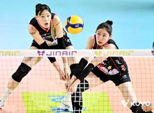 "김연경이 픽한 제자, 실바도 2개나 막았다"… 인쿠시, 강렬한 데뷔전 뒤에 숨겨진 '치명적 숙제'