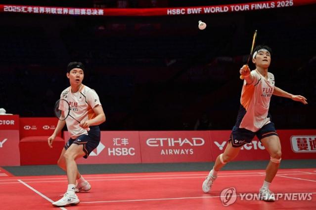 안세영 너머에 '배드민턴의 신(神)'이 있었다… 서승재, 인류 최초 '시즌 12관왕' 등극