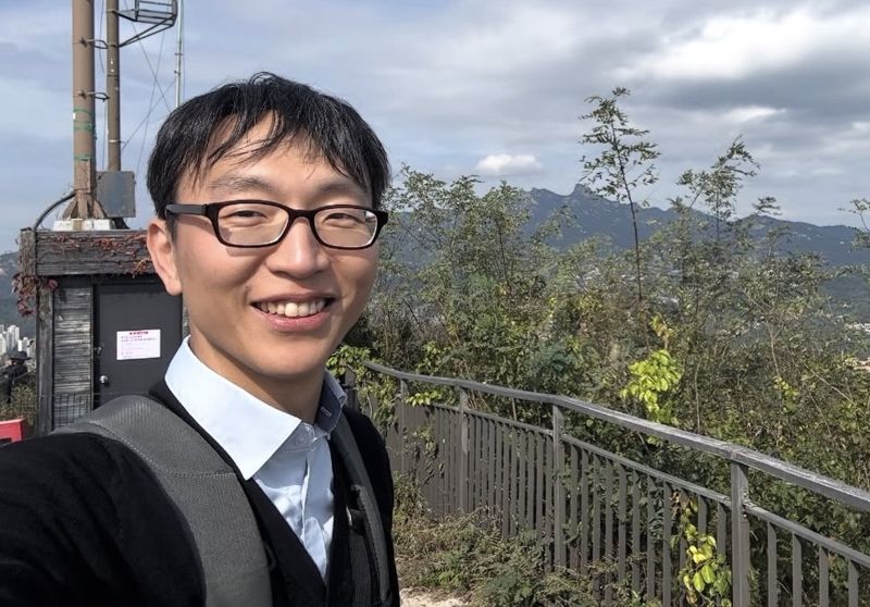 "정희원 성적 요구 녹음파일 제출"..女연구원, '강제추행' 맞고소 했다