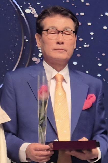 인생 노래하는 가수 김용규 ‘韓가요스타대상’