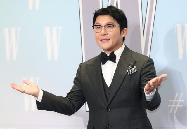 '조폭 논란' 조세호, 협업한 패션 브랜드도 사업 종료…코오롱FnC '손절'했나