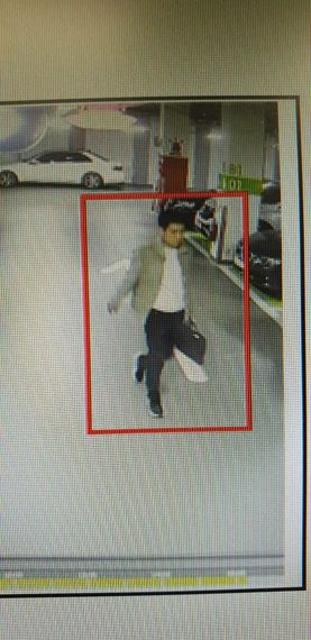 "도피 도운 혐의" 김봉현 누나 남친 등 2명 구속영장 발부