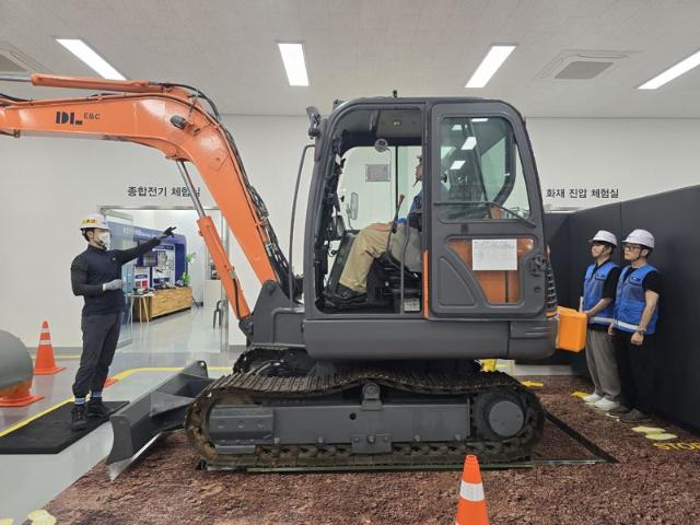 [르포]“안전, 백번 보는 것보다 한번 체험이 효과적” 건설사 안전학교 가보니