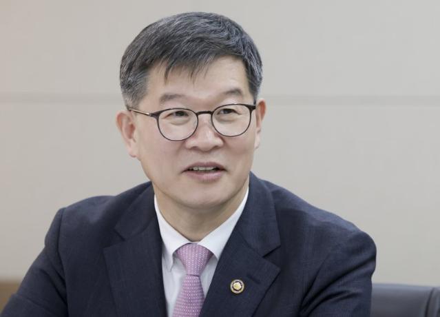 "3차 연금개혁, 만능 아니다… 청년과 함께 개혁 계속해야" [fn이 만난 사람]