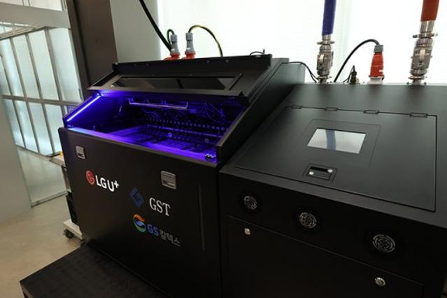 GST, LG유플러스와 손잡고 액체냉각 장비 첫 출하…친환경 데이터센터 실증 착수