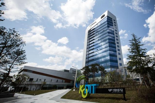 신보, 스타트업 5곳 선정···200억 신용보증 나선다