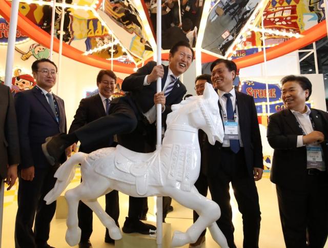 부산서 게임업계 만난 민주당...게임 세제혜택엔 "당국과 협의해야"[지스타 2025]