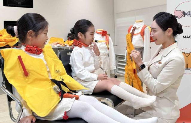 제주항공 객실승무원, 어린이 항공안전 선생님으로