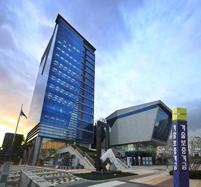 기보, 국민은행과 중소벤처 혁신기업 위해 2000억 협약보증 공급