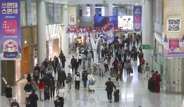 인천공항 면세점 재입찰, 中·프랑스까지 참전?…롯데 '재진입', 신라·신세계 '신중'