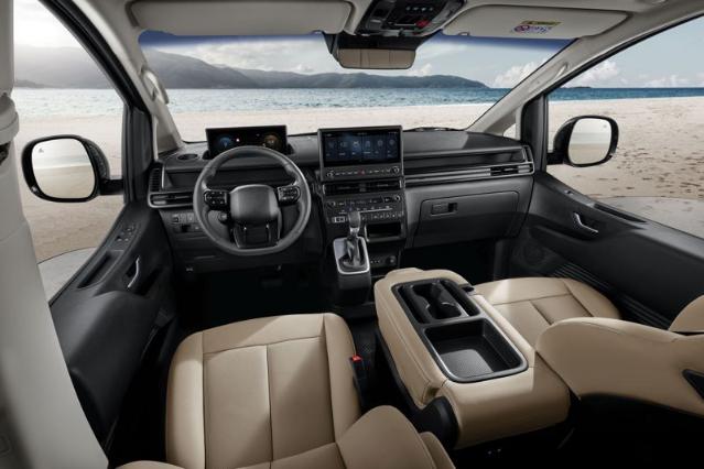 현대차, '더 뉴 스타리아' 출시..."디자인 완성도·편의성 강화"