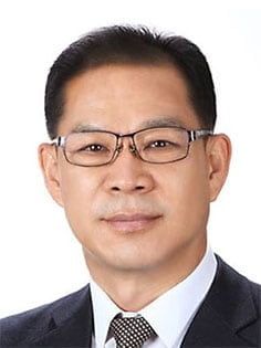 [속보] 현대제철 대표에 이보룡...조창현 현대카드·전시우 현대커머셜 대표, 부사장 승진